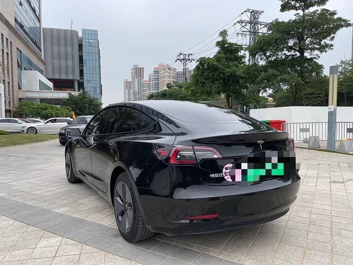 Фото 7 - Tesla Model 3