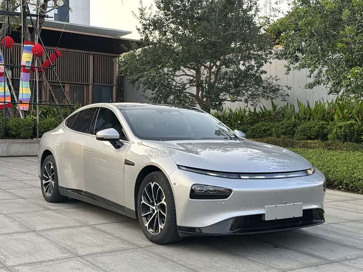 Фото 3 - XPeng P7