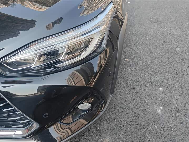 Фото 5 - Toyota Yaris L Hatchback