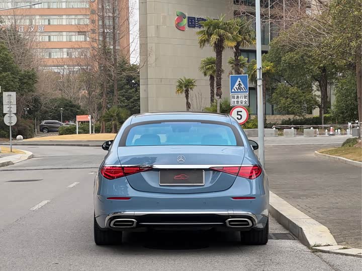 Фото 4 - Mercedes-Benz Maybach S-Class