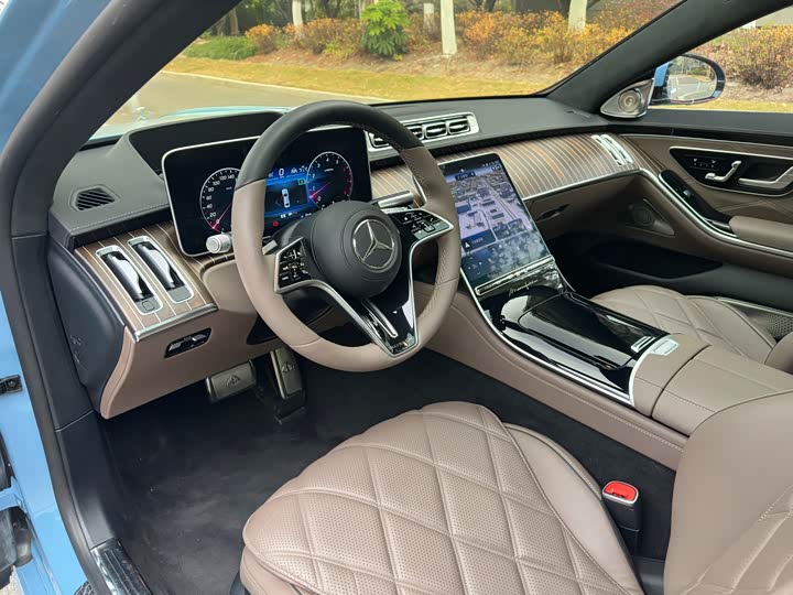 Фото 9 - Mercedes-Benz Maybach S-Class