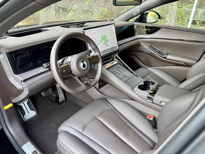 Фото 4 - Denza Z9