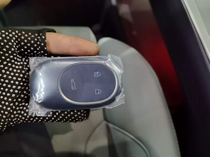 Фото 9 - Nio ET5