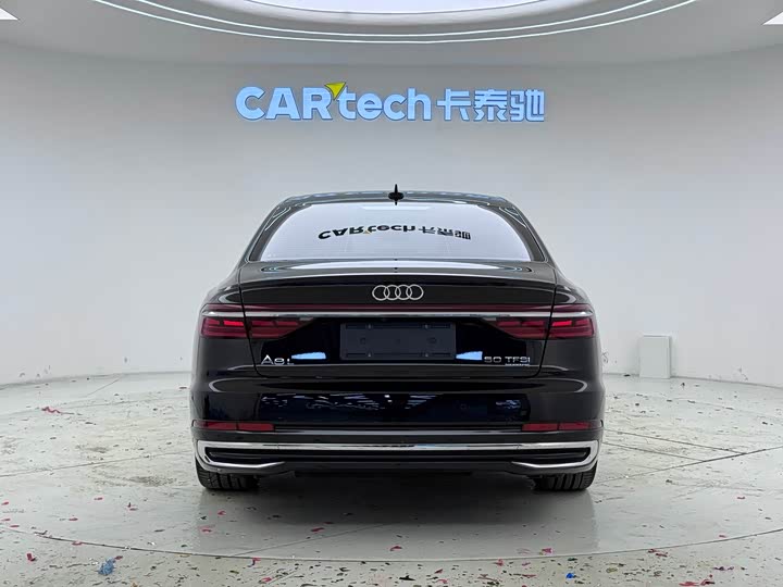 Фото 5 - Audi A8