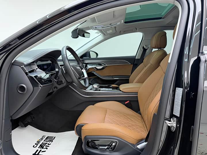 Фото 9 - Audi A8