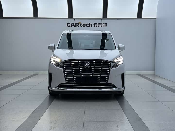 Фото 2 - Buick GL8 ES