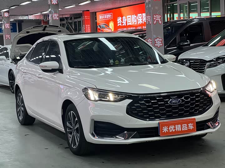 Фото 5 - Ford Escort