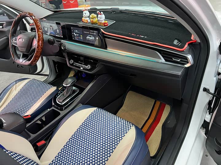 Фото 9 - Ford Escort