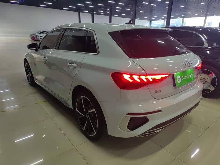 Фото 5 - Audi A3