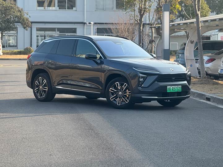 Фото 3 - Nio ES6