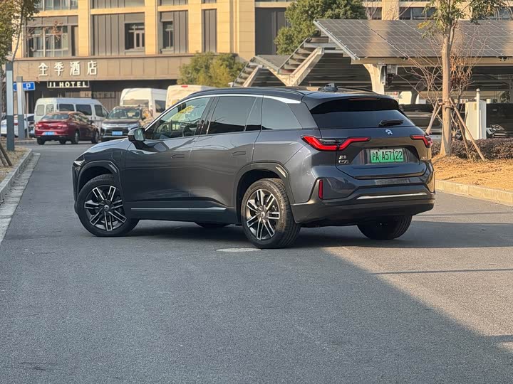 Фото 4 - Nio ES6