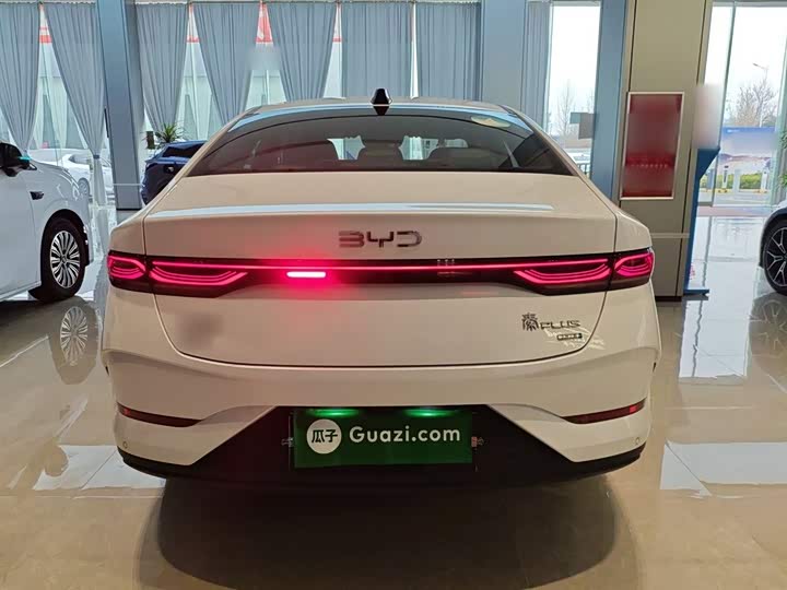 Фото 6 - BYD Qin Plus