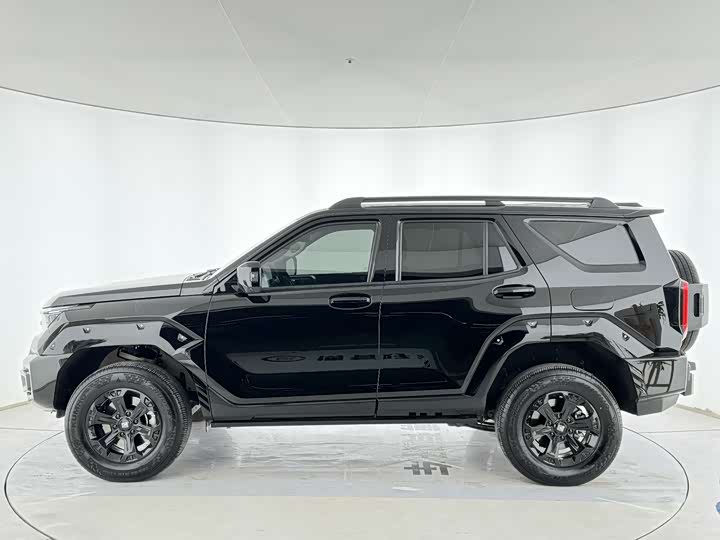 Фото 7 - Tank 400 Hybrid