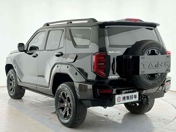 Фото 8 - Tank 400 Hybrid