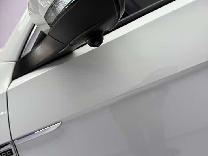 Фото 6 - Volkswagen T-Roc