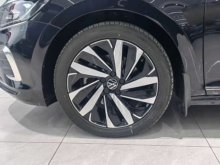 Фото 6 - Volkswagen Passat