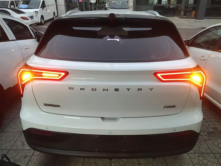 Фото 6 - Geely Geometry E Firefly