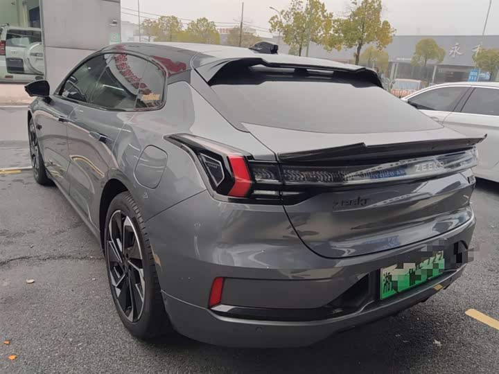 Фото 5 - Zeekr 001