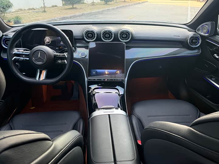 Фото 7 - Mercedes-Benz C-Class