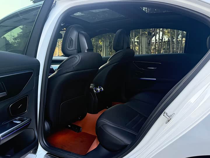 Фото 8 - Mercedes-Benz C-Class