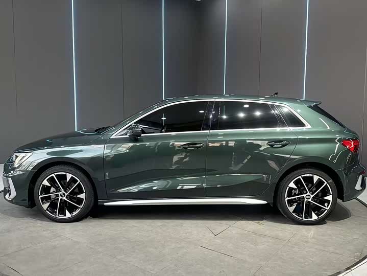 Фото 5 - Audi A3