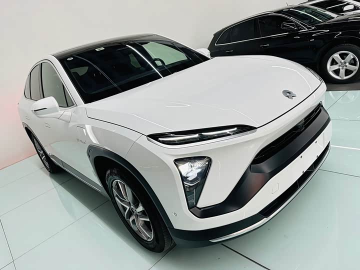 Фото 8 - Nio EC6