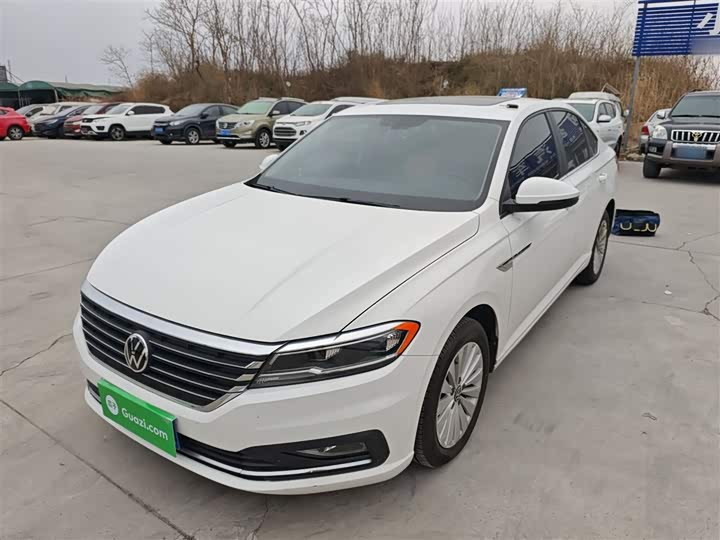 Фото 1 - Volkswagen Lavida