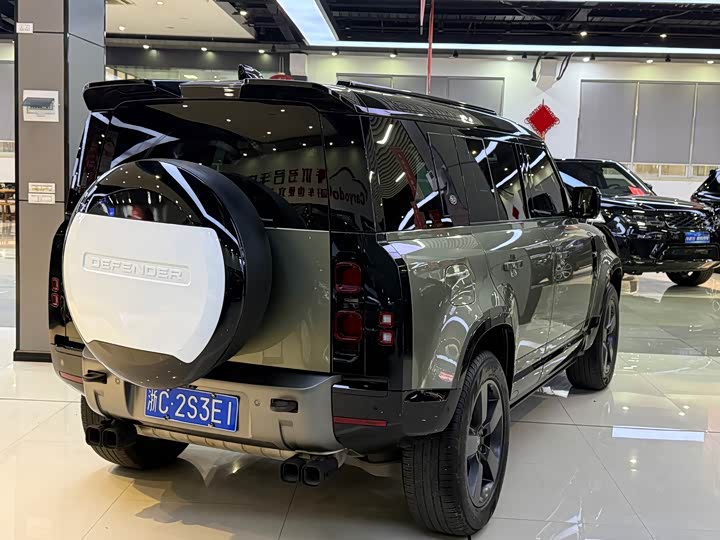 Фото 8 - Land Rover Defender