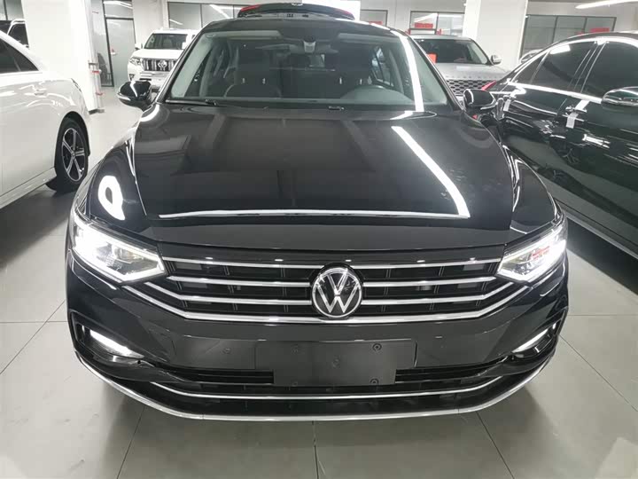 Фото 3 - Volkswagen Magotan