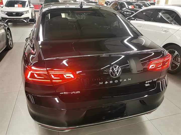 Фото 6 - Volkswagen Magotan