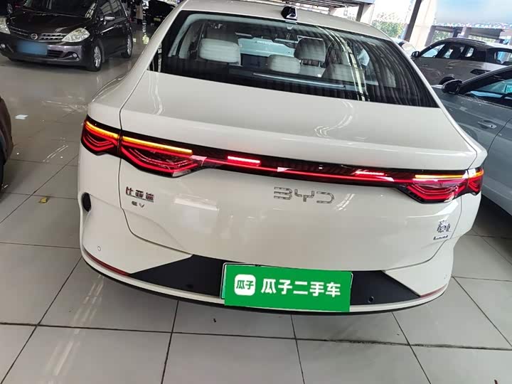 Фото 6 - BYD Qin L