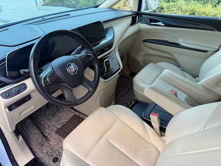 Фото 5 - Buick GL8 ES