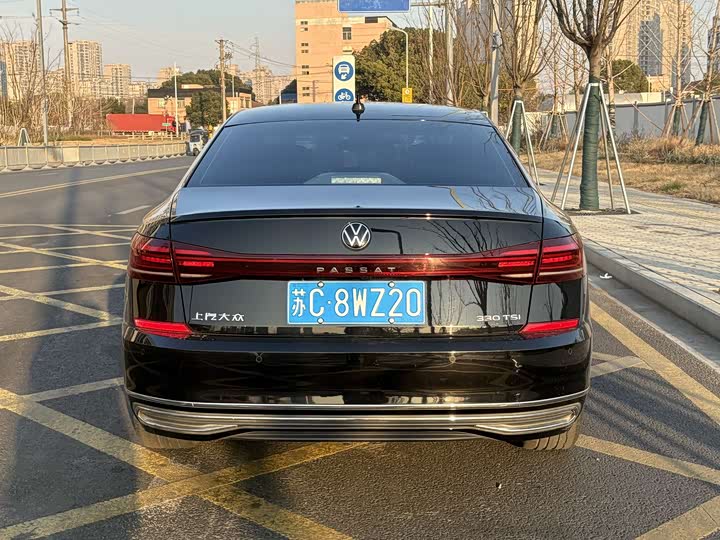 Фото 8 - Volkswagen Passat