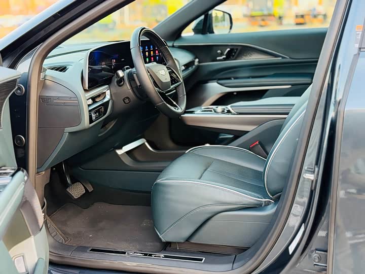 Фото 4 - Cadillac Lyriq