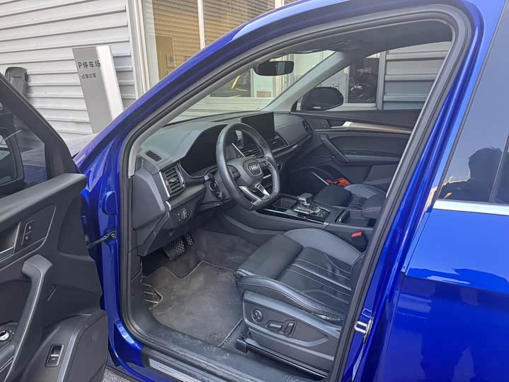 Фото 6 - Audi Q5L