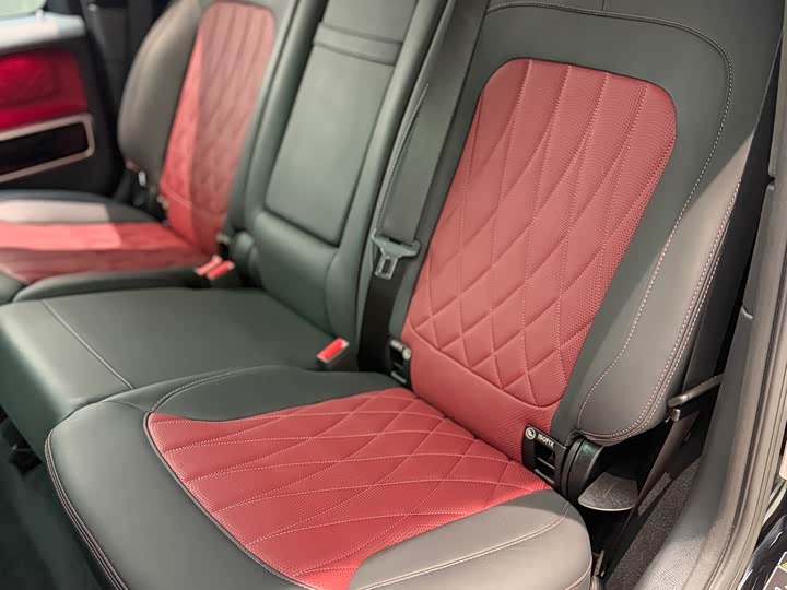 Фото 9 - Mercedes-Benz G-Class AMG