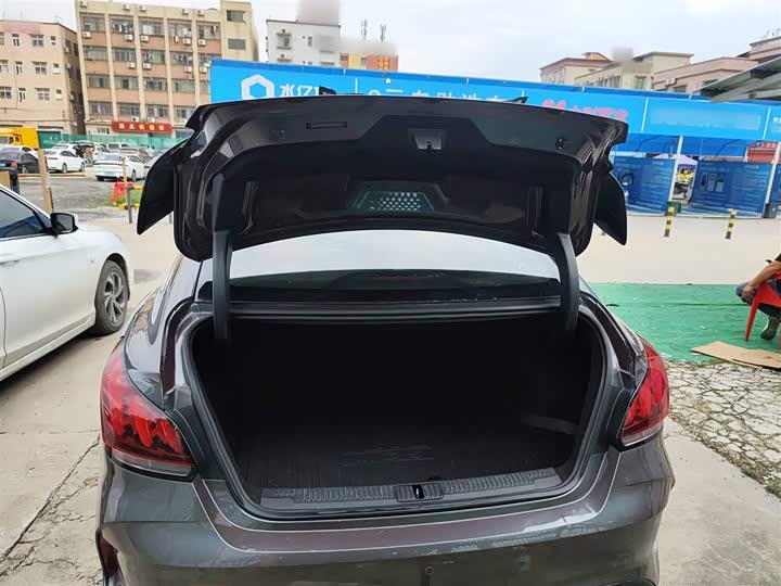 Фото 9 - MG Motor 5