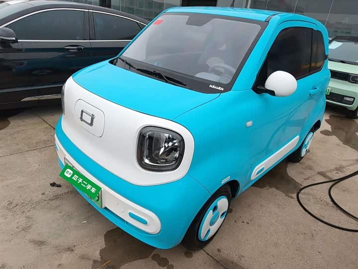 Фото 1 - Bestune Pony