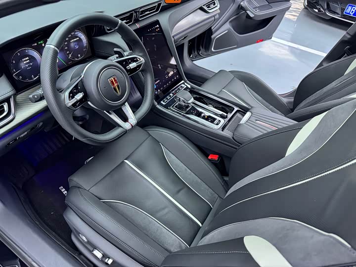 Фото 6 - Hongqi H6