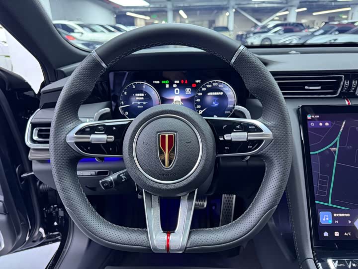 Фото 7 - Hongqi H6