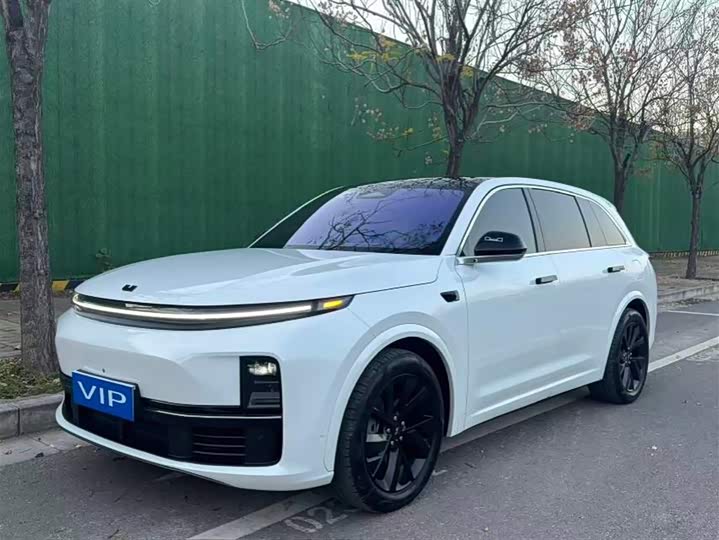 Фото 1 - LiXiang L7