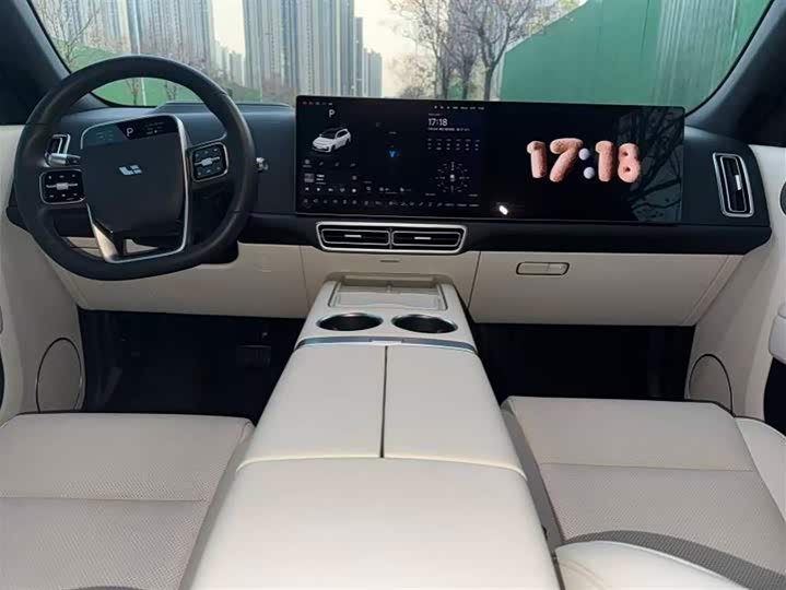 Фото 6 - LiXiang L7