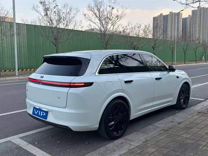 Фото 9 - LiXiang L7