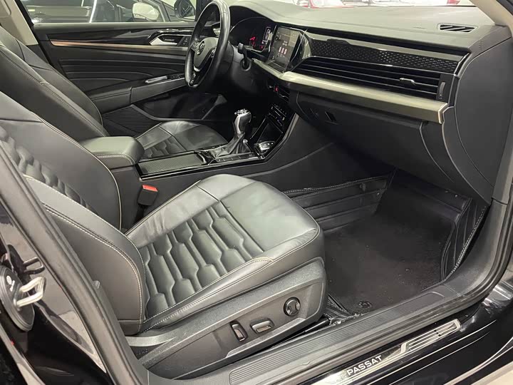 Фото 6 - Volkswagen Passat