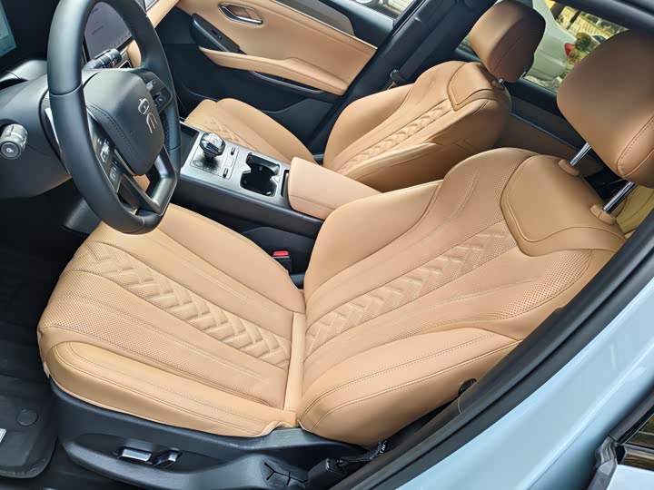 Фото 9 - BYD Song L DM-i Hybrid