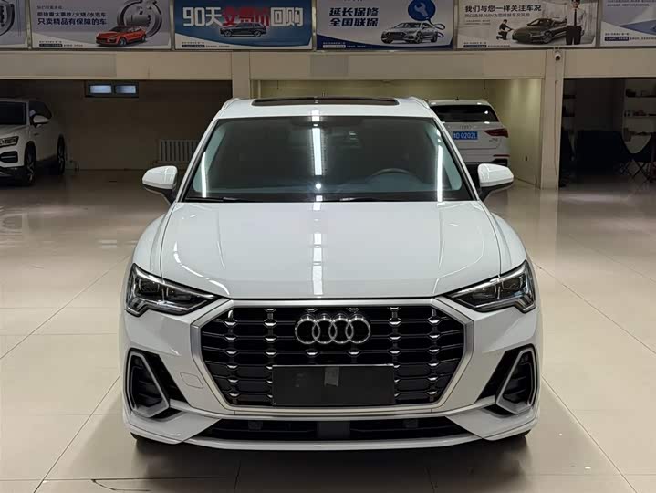 Фото 2 - Audi Q3