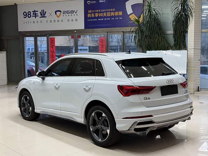 Фото 6 - Audi Q3