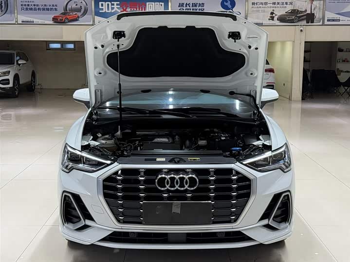 Фото 7 - Audi Q3