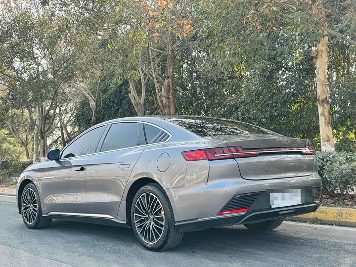 Фото 9 - BYD Han