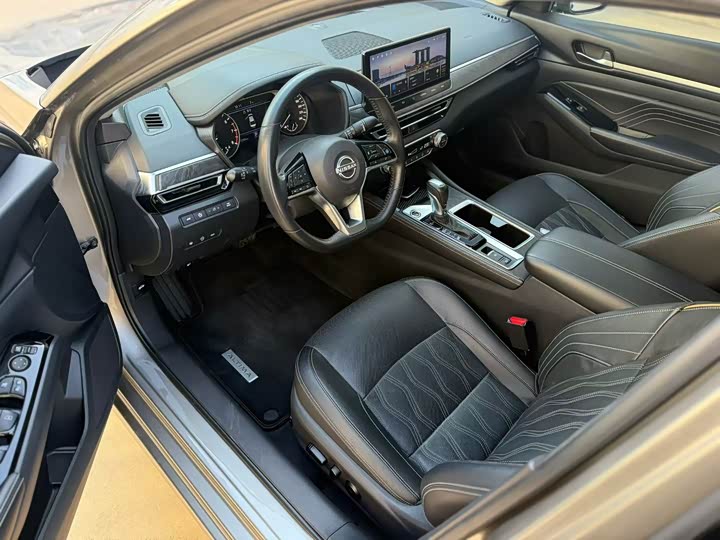 Фото 4 - Nissan Teana